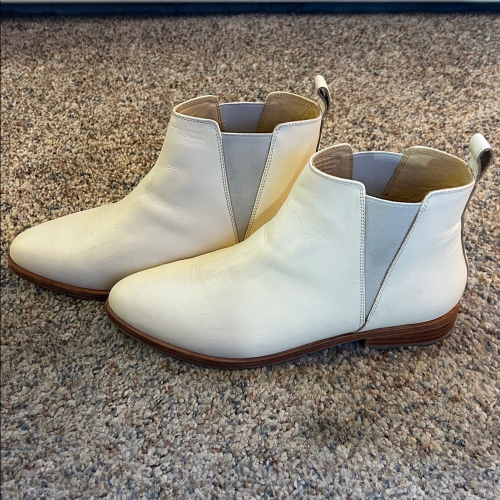 Nisolo Tan Ankle Boots - Picture 5 of 9